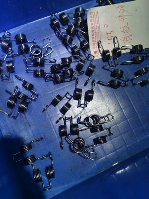 3 軸コントローラ CNC スプリング マシン ワイヤー成形スプリング ベンダー システム